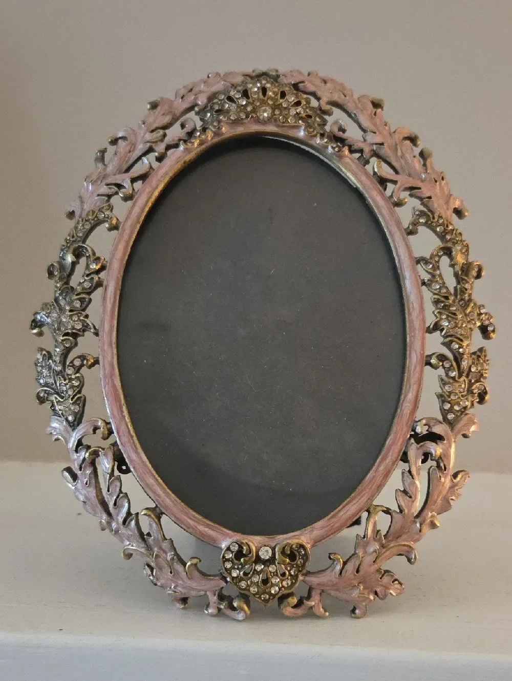 Ornate Oval Decorative Photo Frame